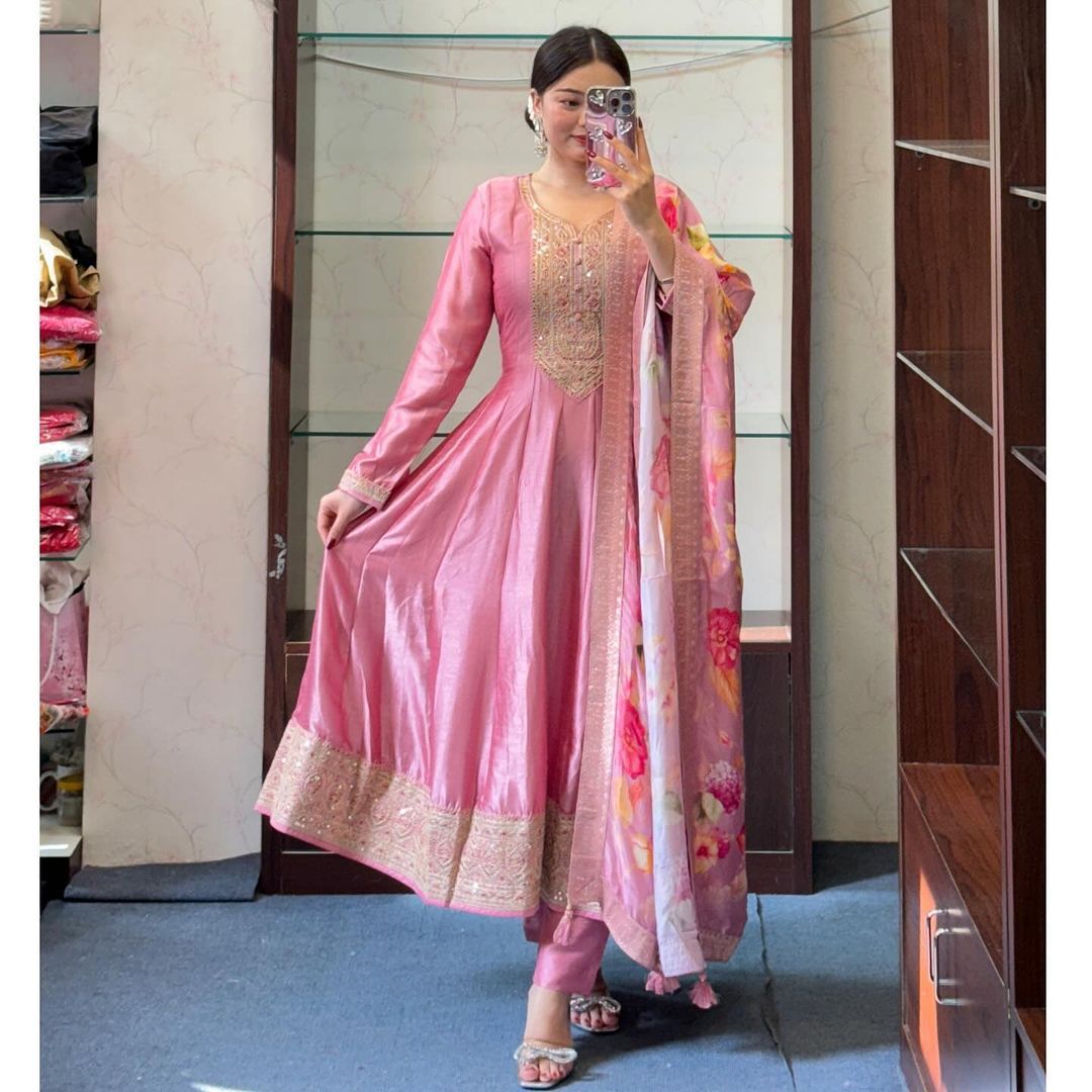 Roman silk Pink Suit