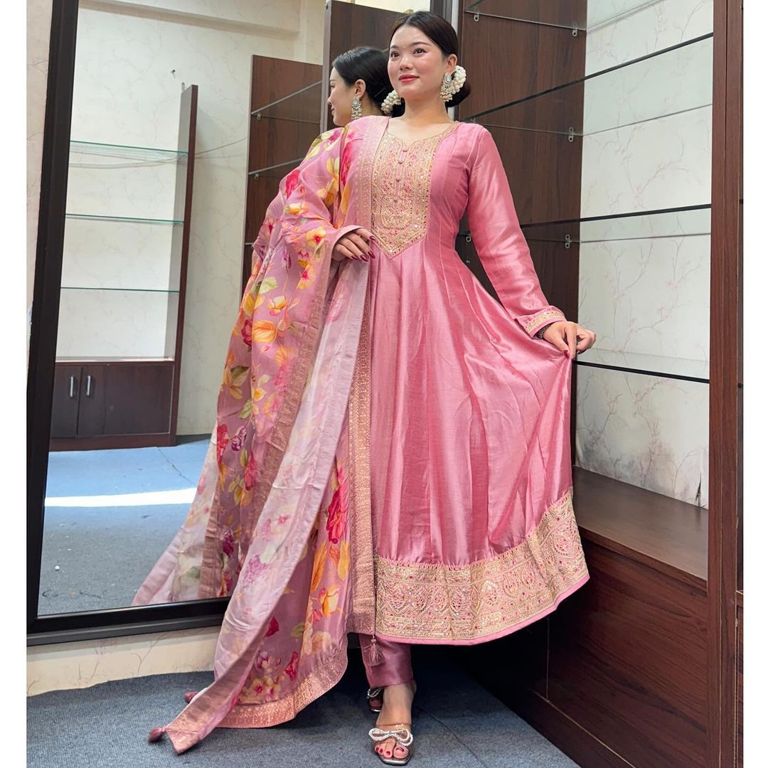 Roman silk Pink Suit