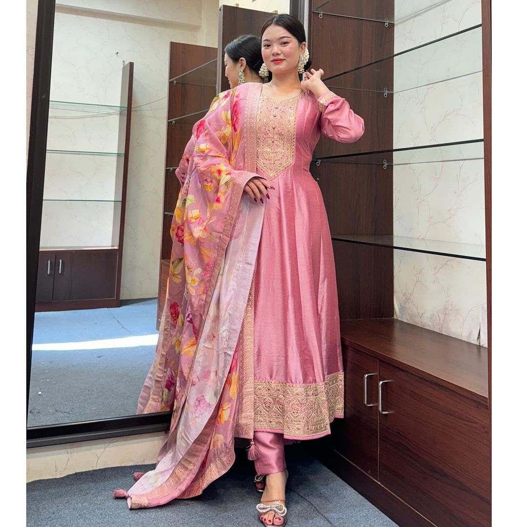 Roman silk Pink Suit