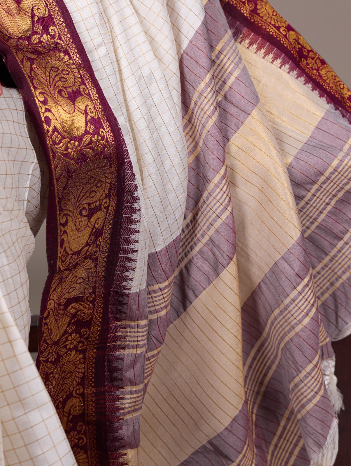 Poli Cotton Chex Saree