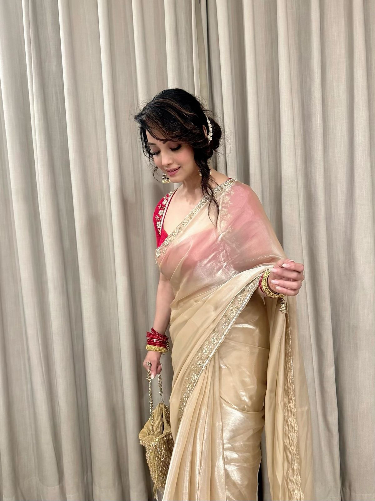 Soft Jimmi Handwork Saree
