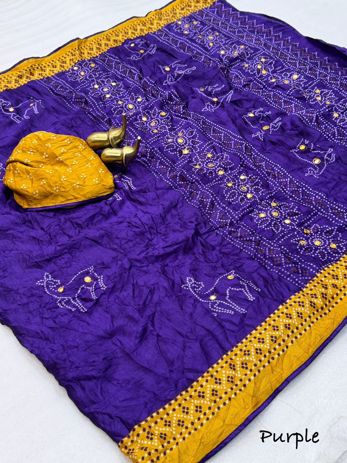 Bandhani Print Saree with Mirror Work