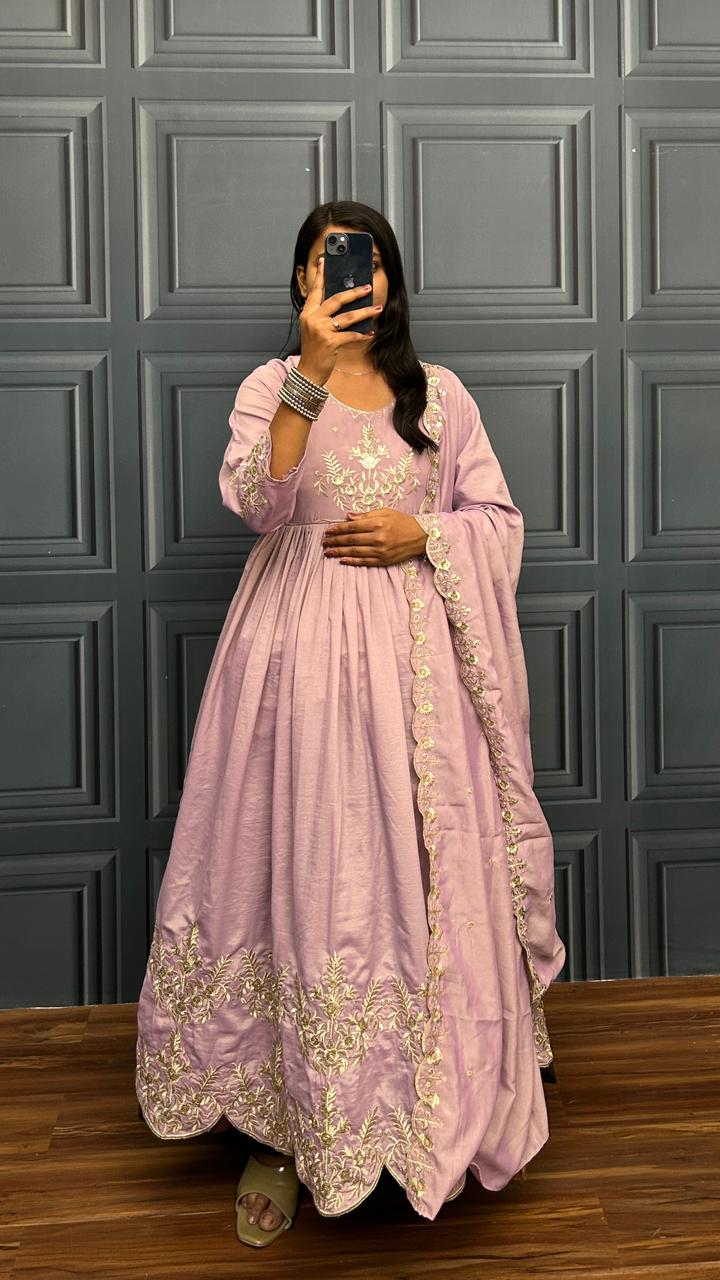 Soft South Tissue Gown