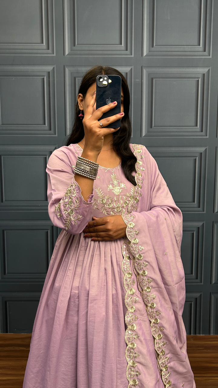 Soft South Tissue Gown