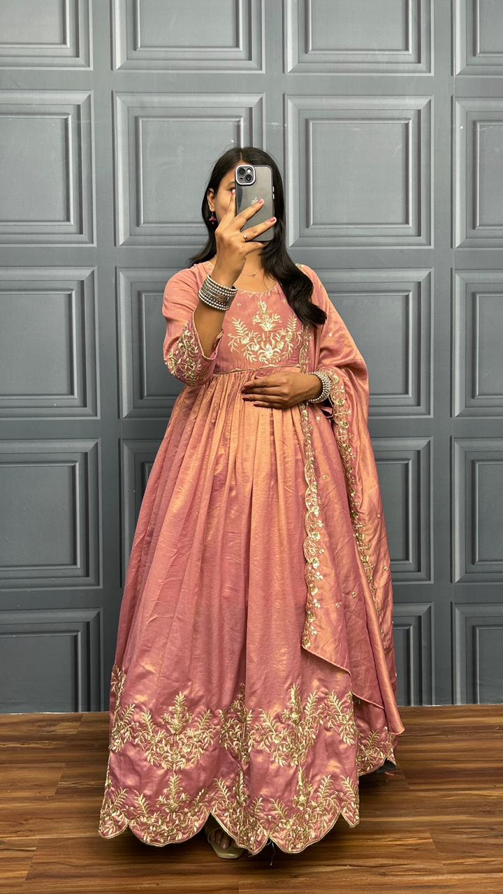 Soft South Tissue Gown