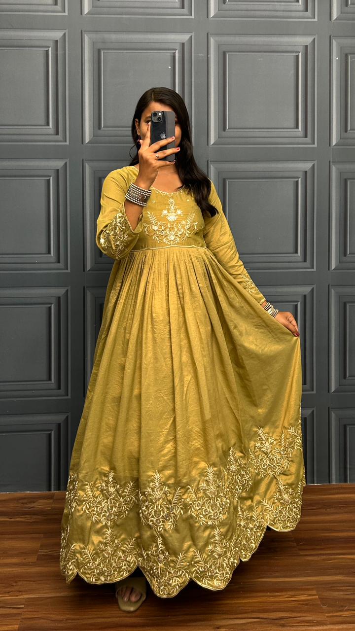 Soft South Tissue Gown