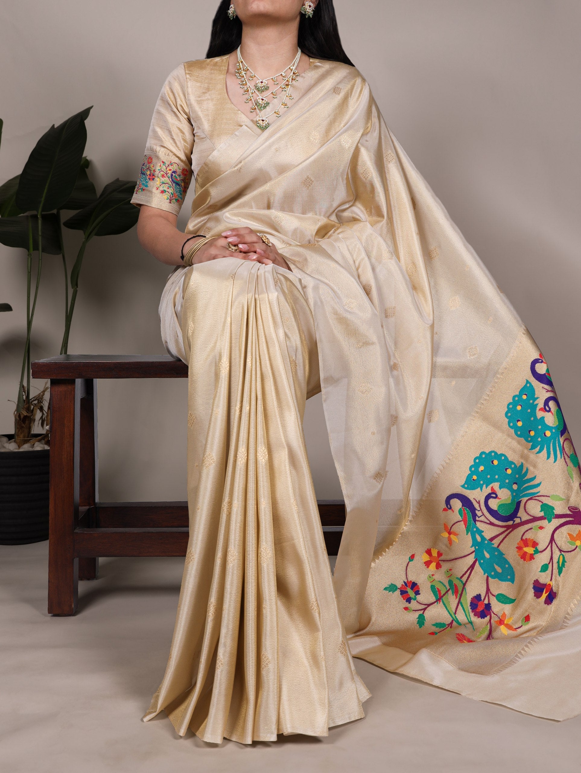 Tissue paithani saree