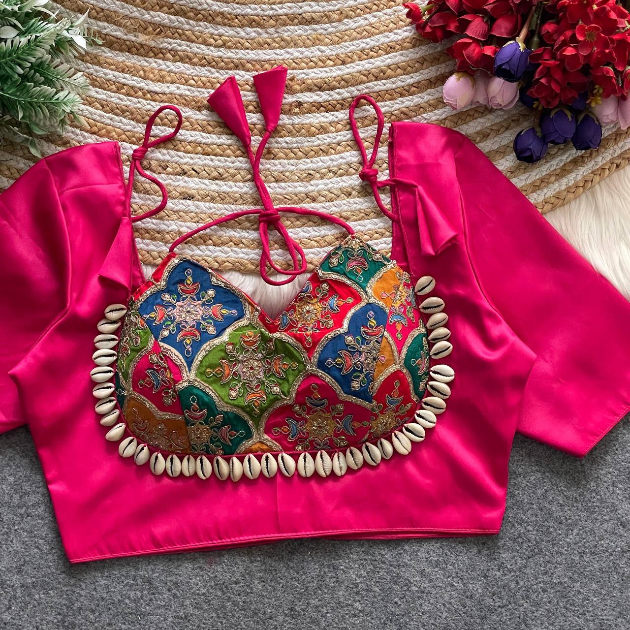 Heavy position print embroidered work with handwork of real shells