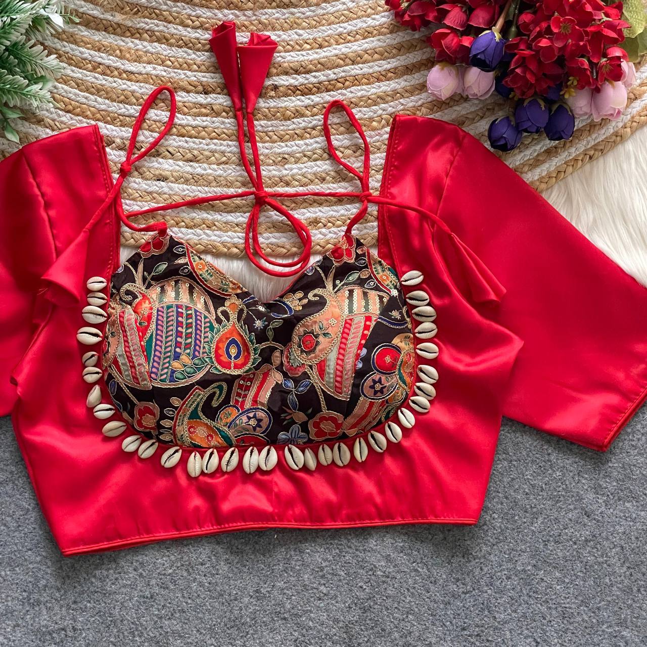 Heavy position print embroidered work with handwork of real shells