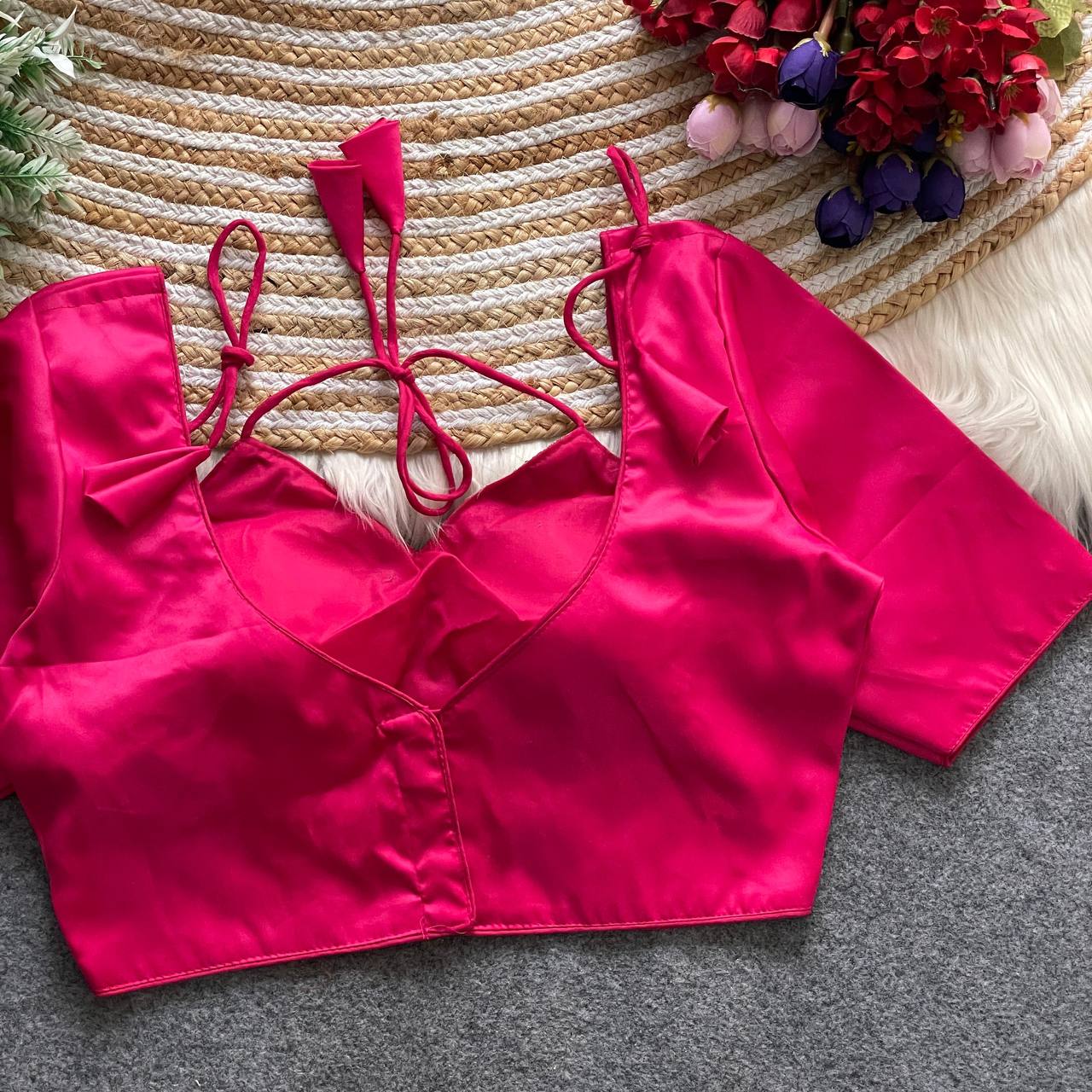 Heavy position print embroidered work with handwork of real shells