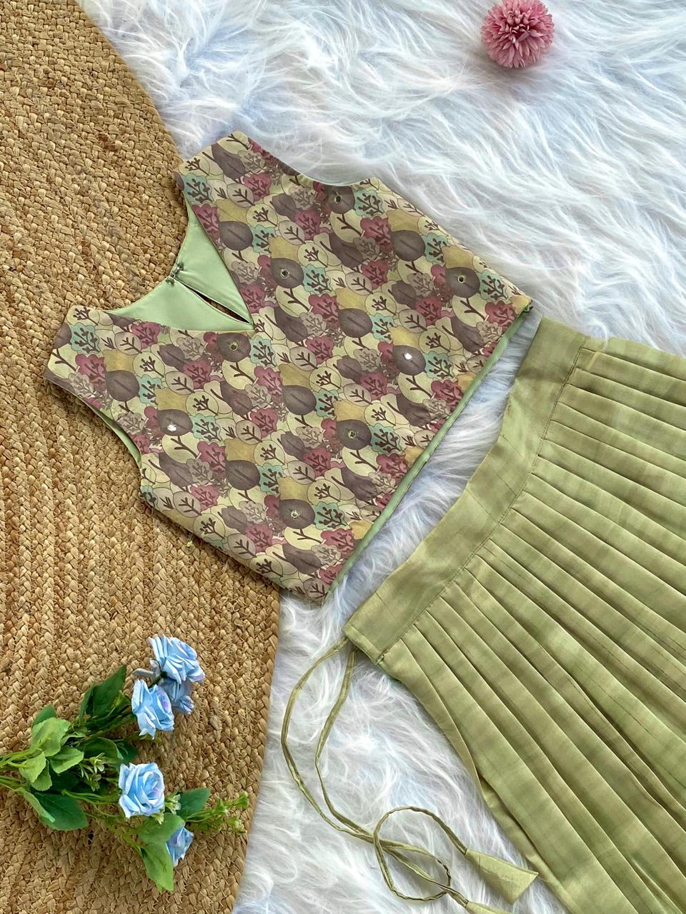 Charming Printed skirt and top