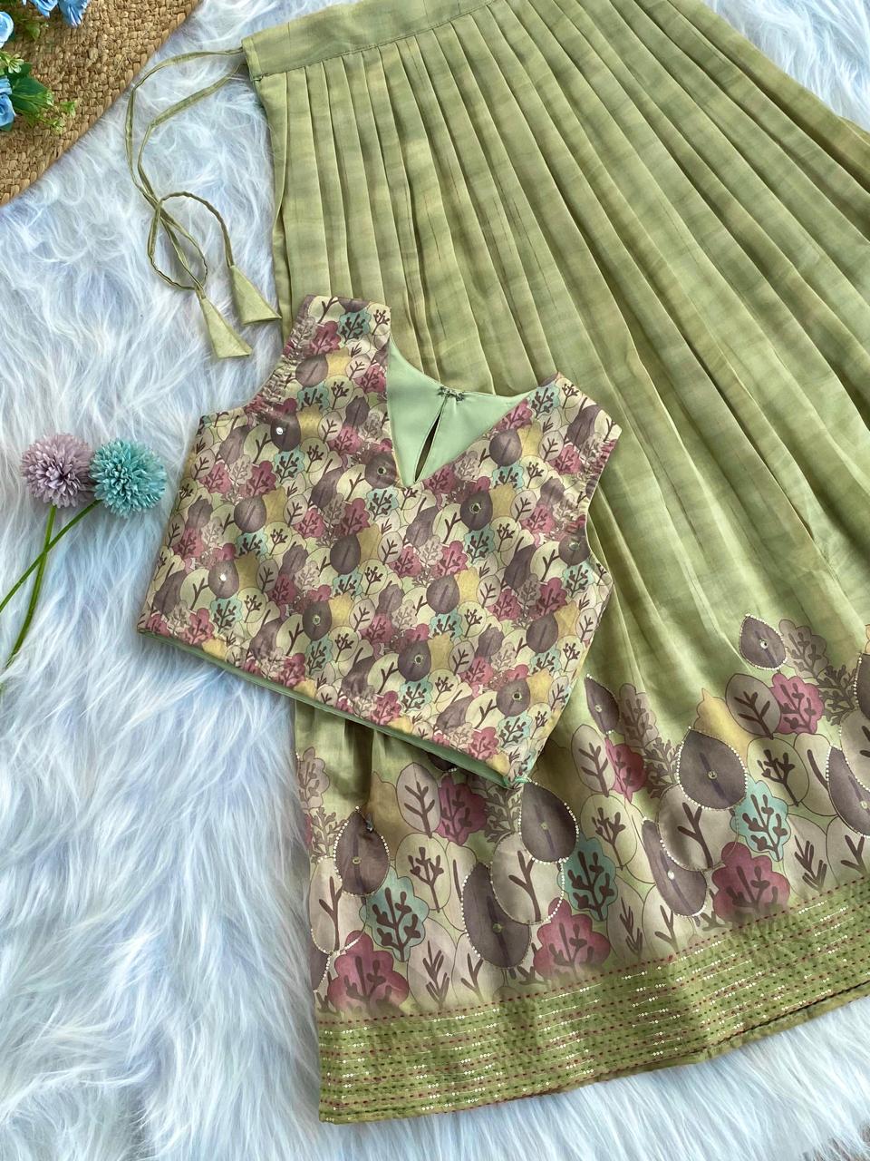 Charming Printed skirt and top