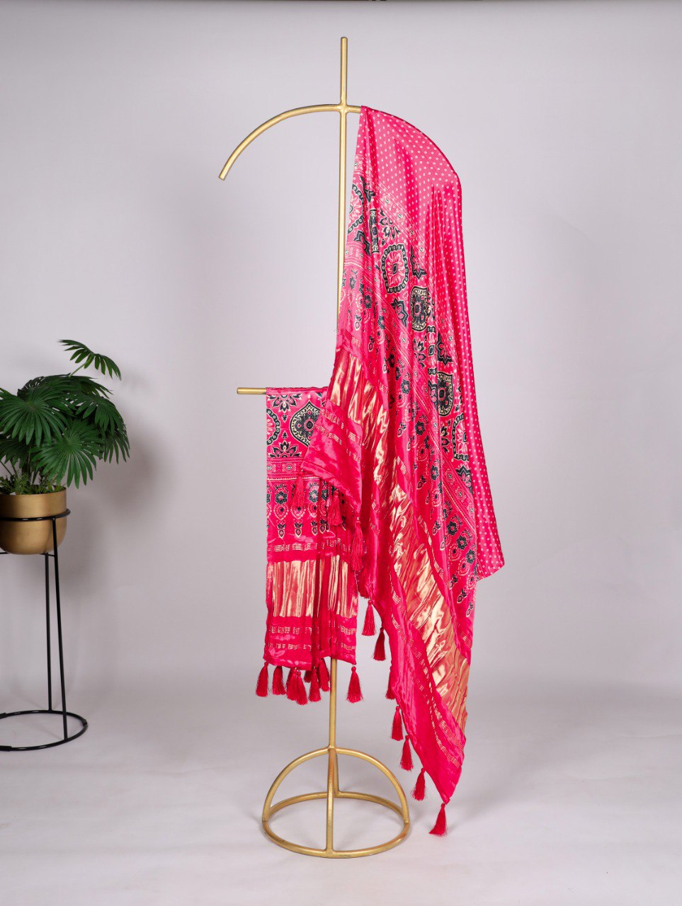 Bandhej silk dupatta