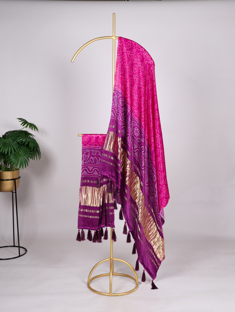 Bandhej silk dupatta