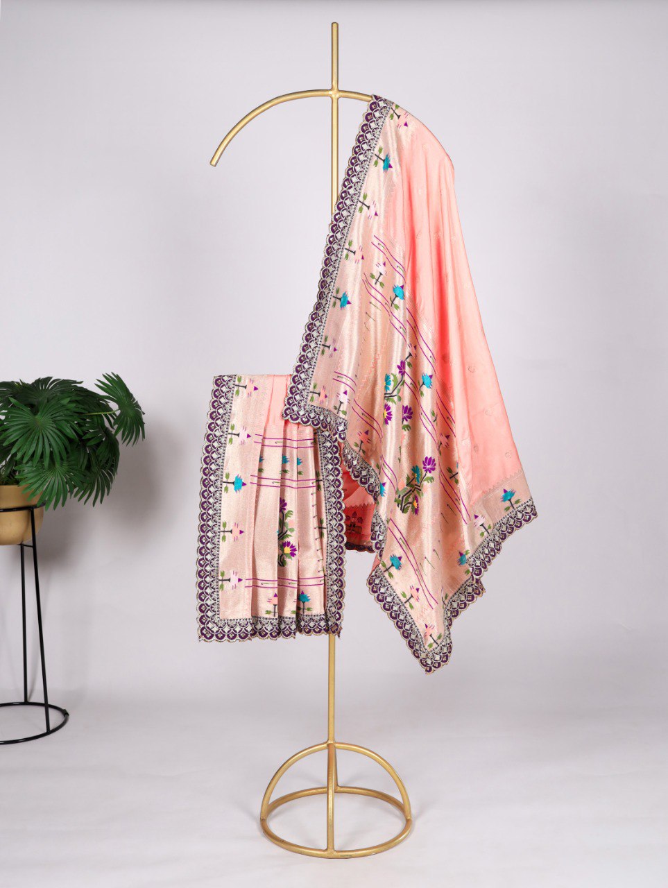 Jacquard silk dupatta