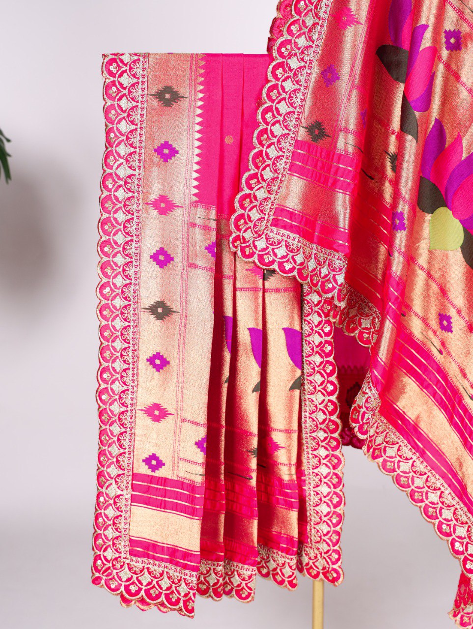 Jacquard silk dupatta