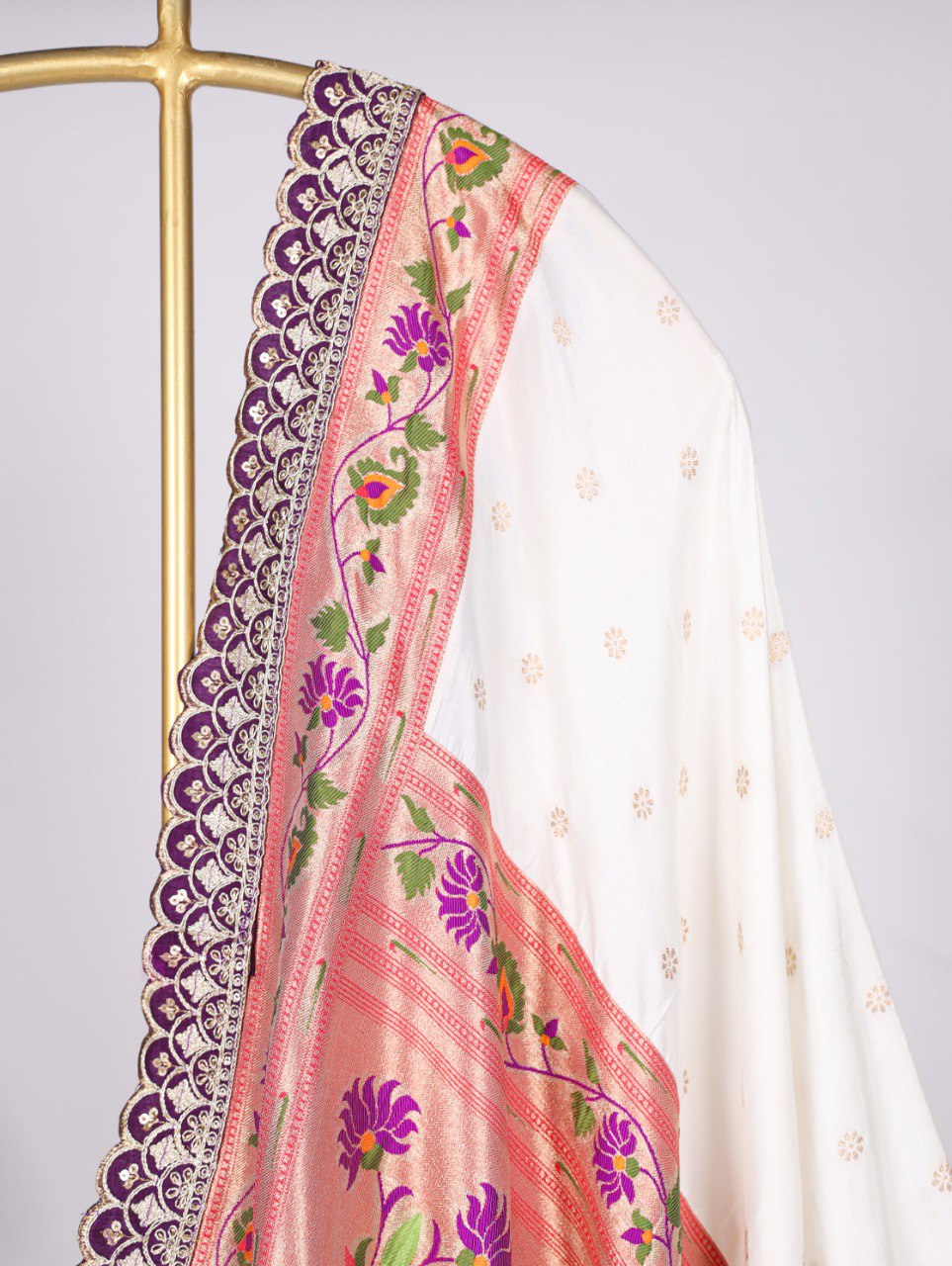 Jacquard silk dupatta