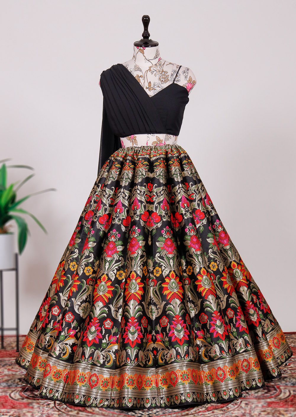 Banarasi silk lehenga