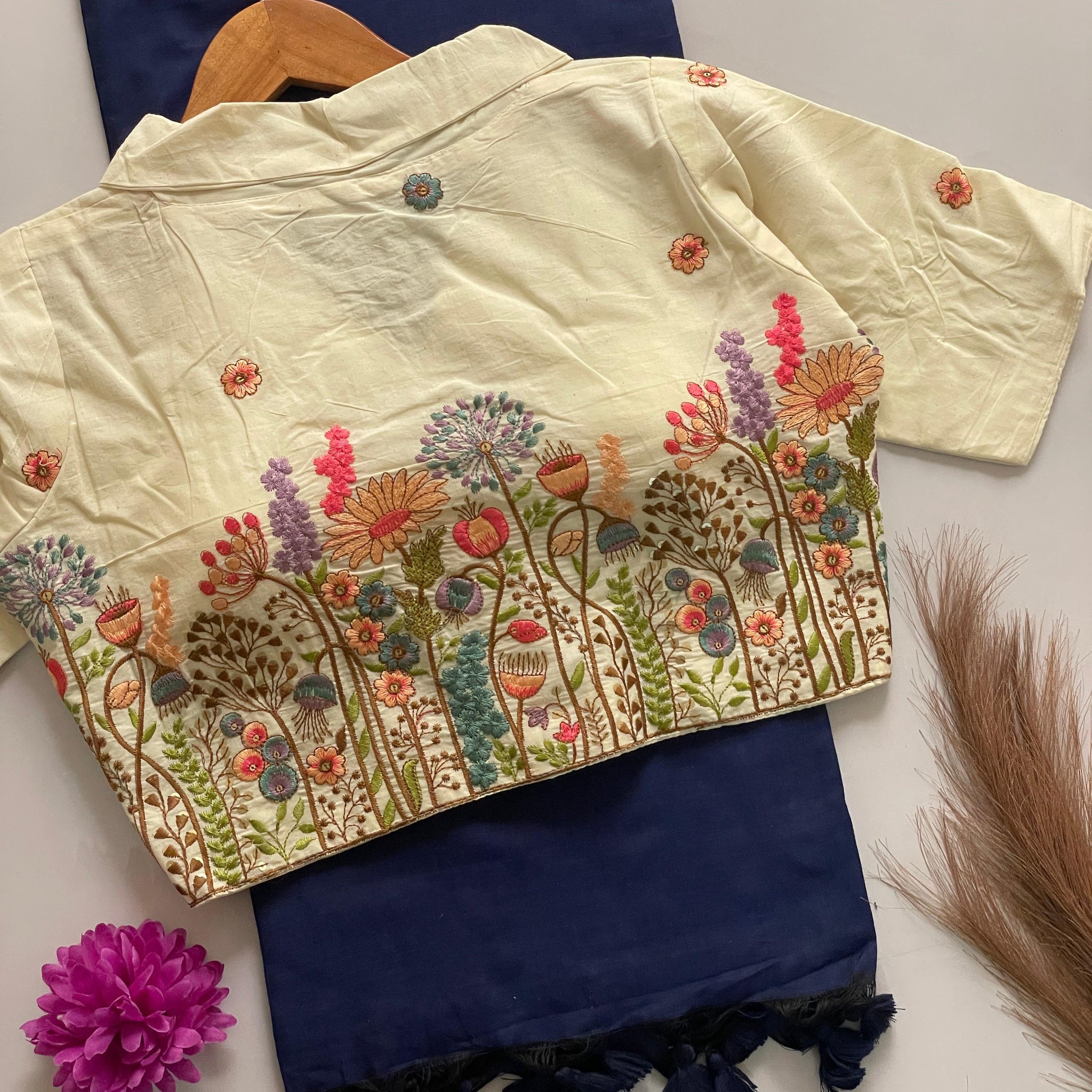 Khadi Cotton Saree With Khadi Cotton Collar Neck Blouse