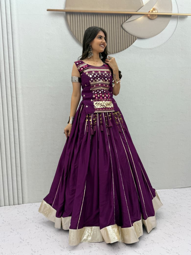 Navratri special mother-daughter Lehenga choli