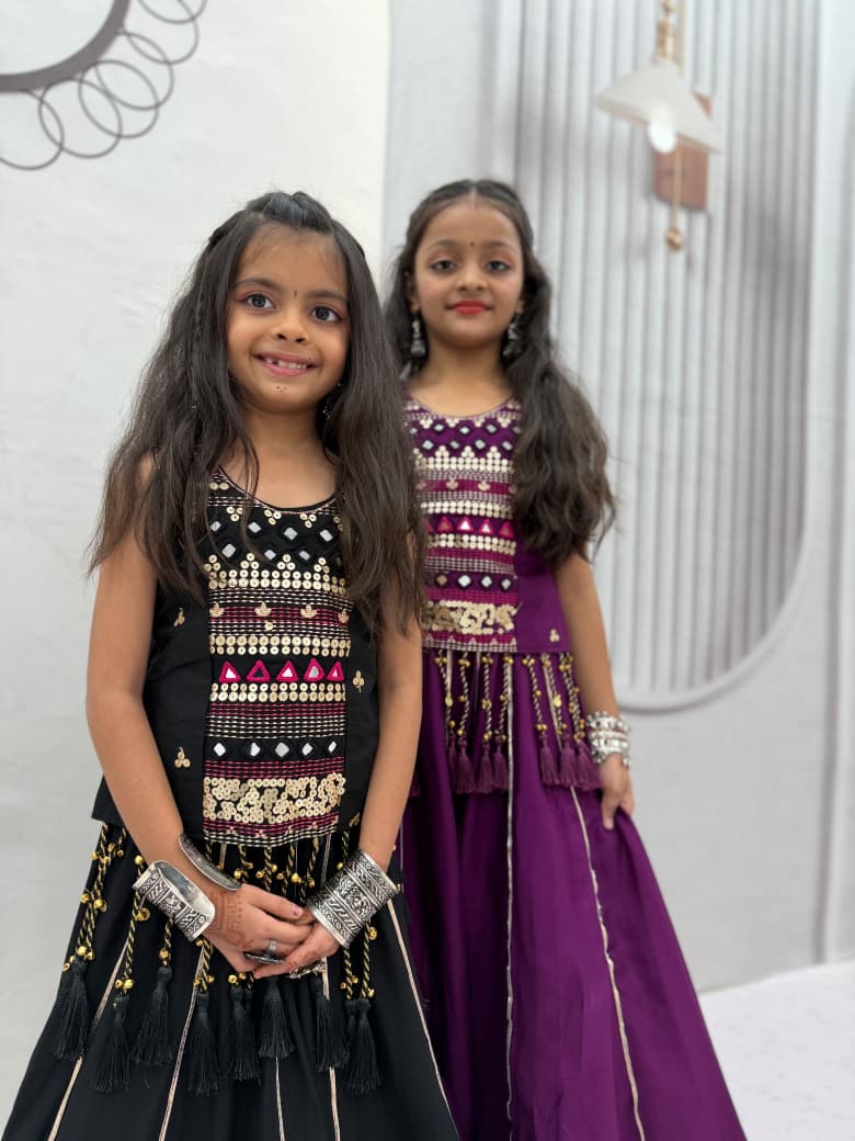Navratri special mother-daughter Lehenga choli