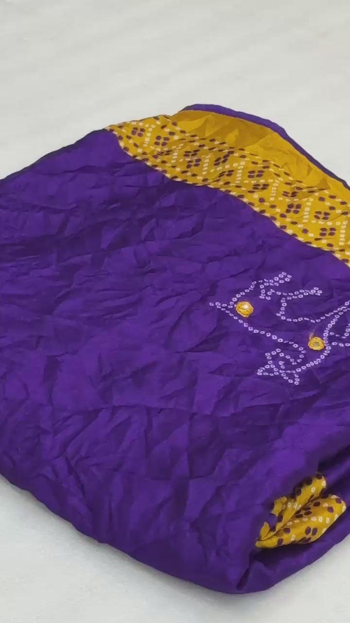 Bandhani Print Saree with Mirror Work