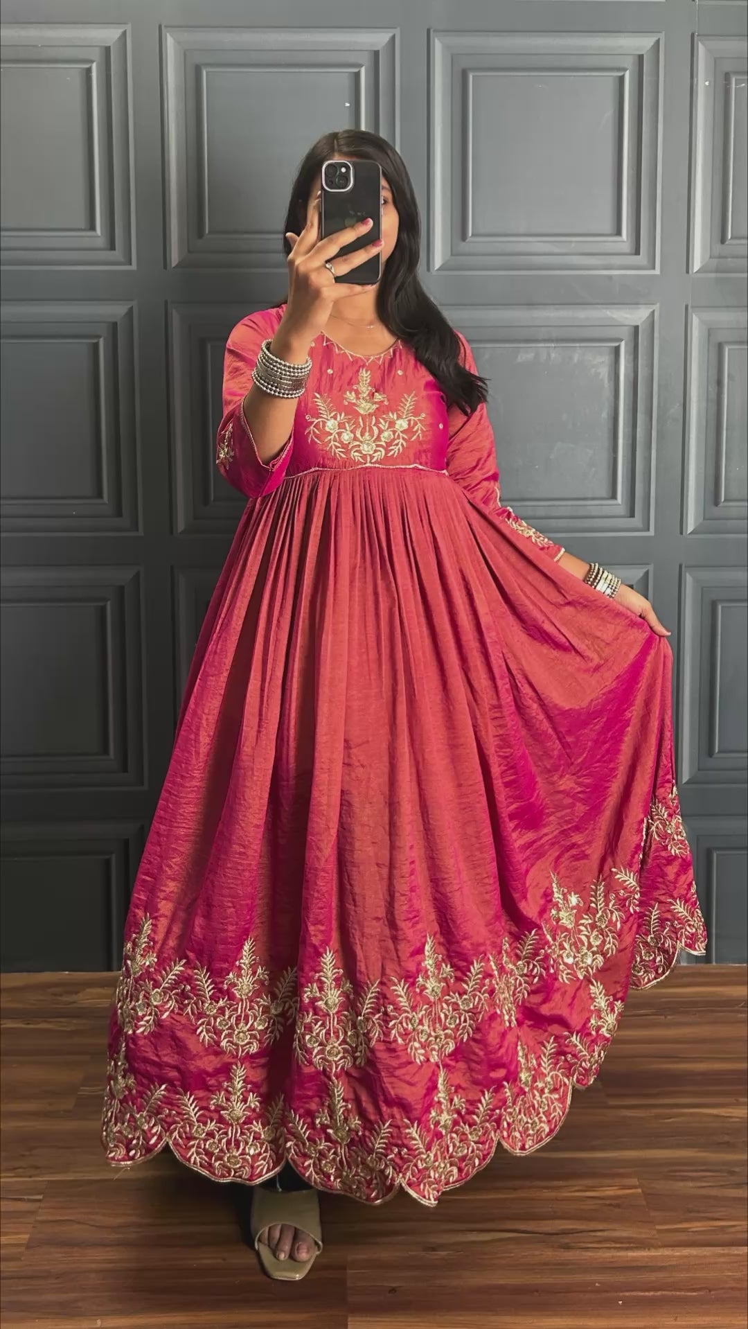 Soft South Tissue Gown